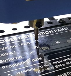 명판 마킹 Nameplate Marking 04. Engrave